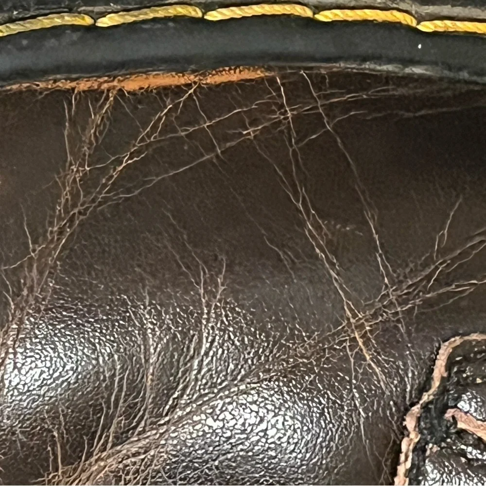“The Original” Brown Leather, Yellow stitching, 6-eyelet Lace-up Boots, size 38